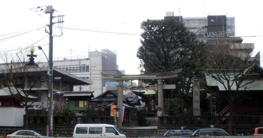 大鳥神社の鳥居