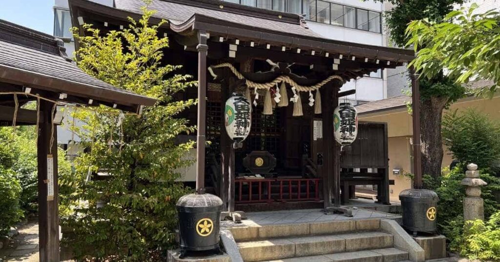 太田姫稲荷神社 拝殿