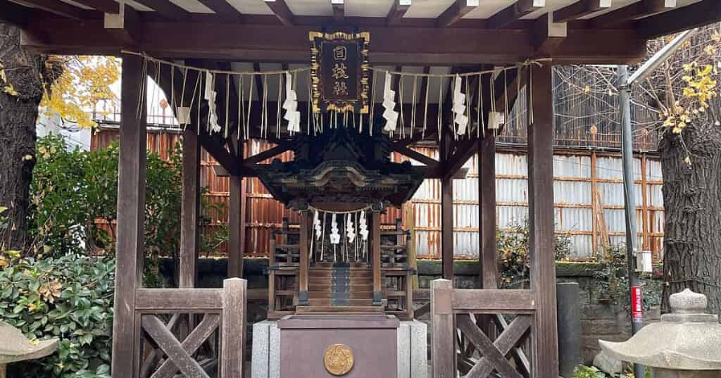 飛木稲荷神社