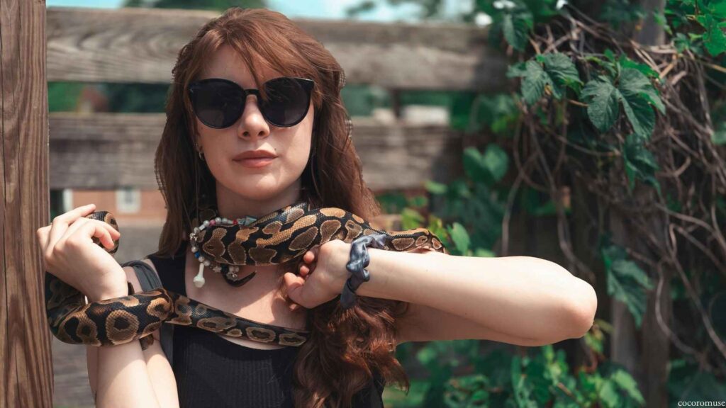 巳年女は本当に怖いの？巳年女性の性格とちょっと不思議な魅力